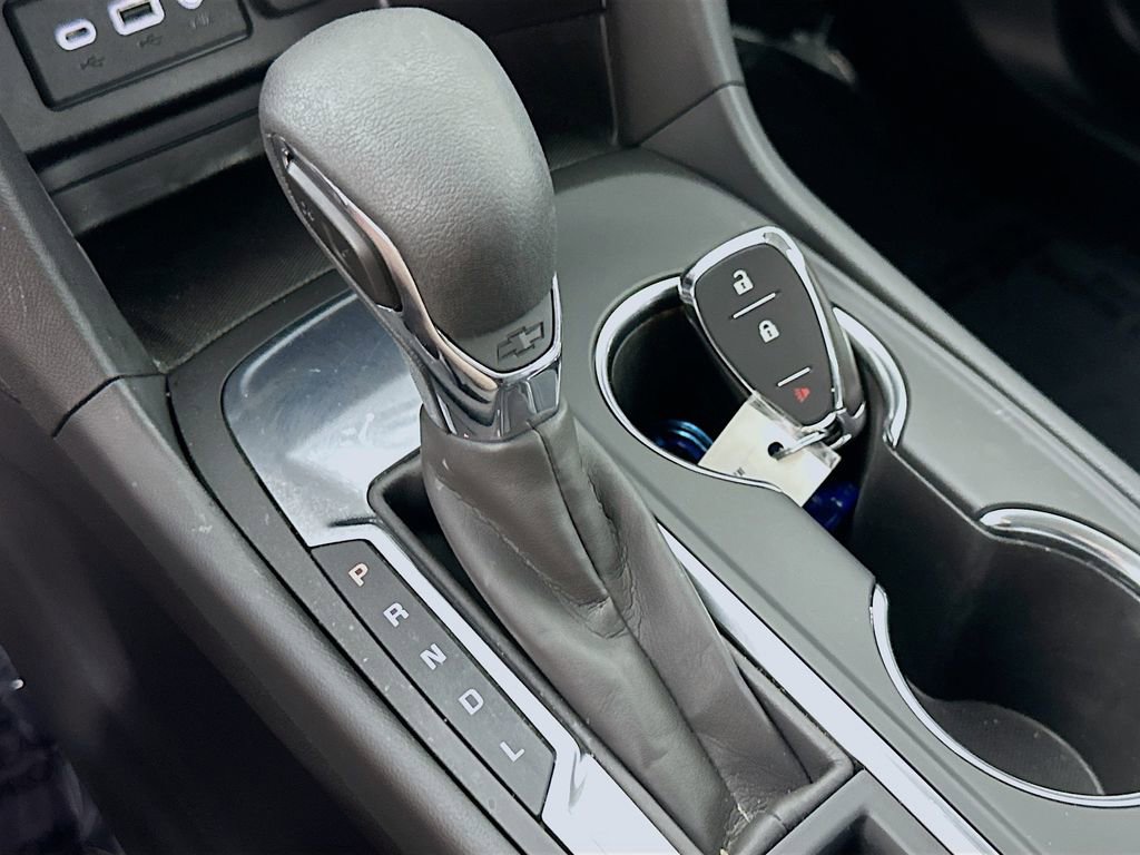 Used 2024 Chevrolet Equinox LS FWD image 32