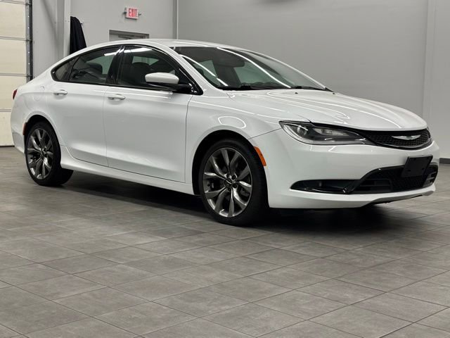Used 2015 Chrysler 200 S w/ Comfort Group