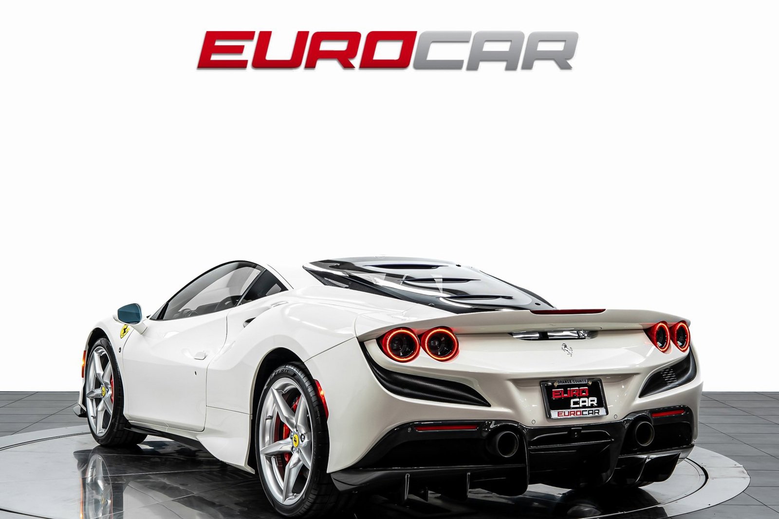 Used 2021 Ferrari F8 Tributo image 3