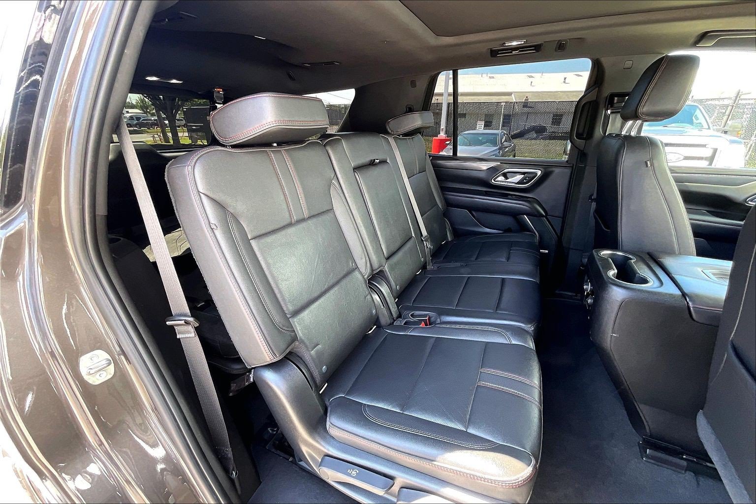 Used 2021 Chevrolet Tahoe RST AWD/4WD image 32