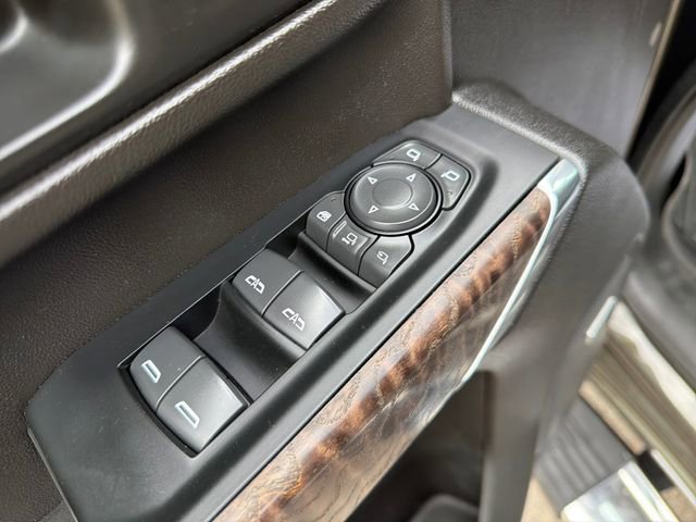 Used 2023 GMC Sierra 2500 Denali w/ Denali Ultimate Package image 11
