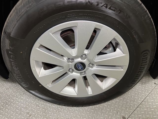 Used 2017 Subaru Outback 2.5i Premium image 19