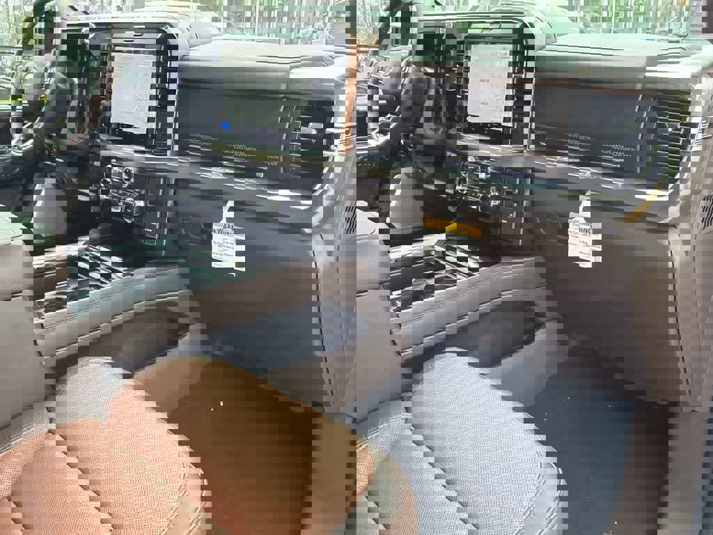 New 2026 Ford F350 King Ranch w/ Chrome Package image 13