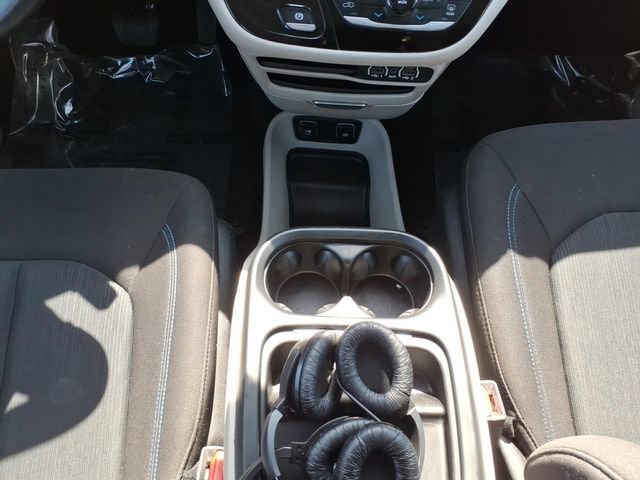 Used 2021 Chrysler Pacifica Touring image 19