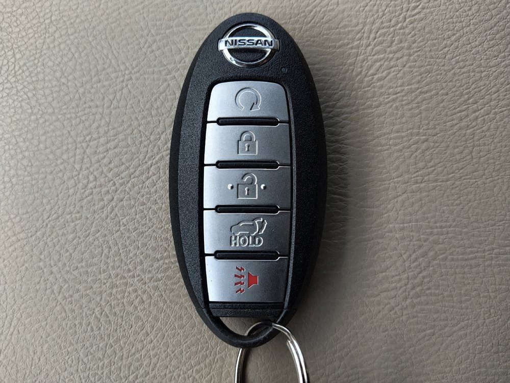 Used 2019 Nissan Pathfinder Platinum FWD image 32