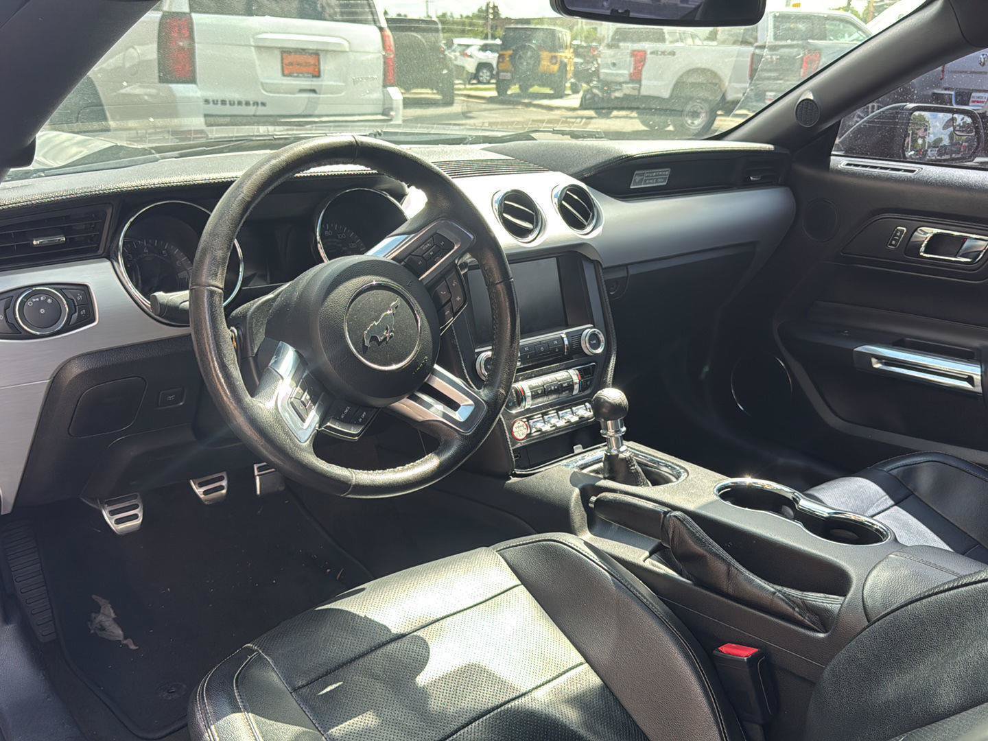 Used 2015 Ford Mustang GT Premium RWD image 3