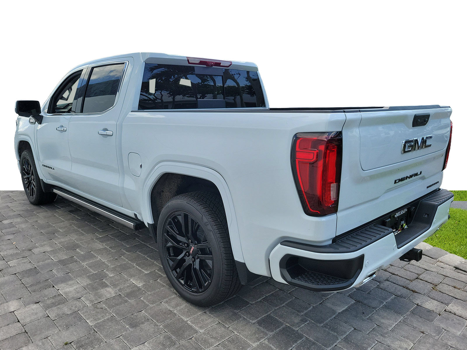 New 2026 GMC Sierra 1500 Denali w/ Denali Reserve Package AWD/4WD image 4