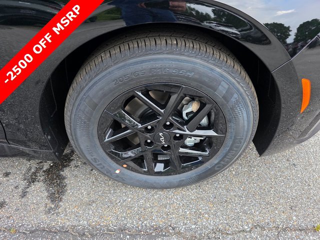 New 2025 Kia K5 LXS image 11