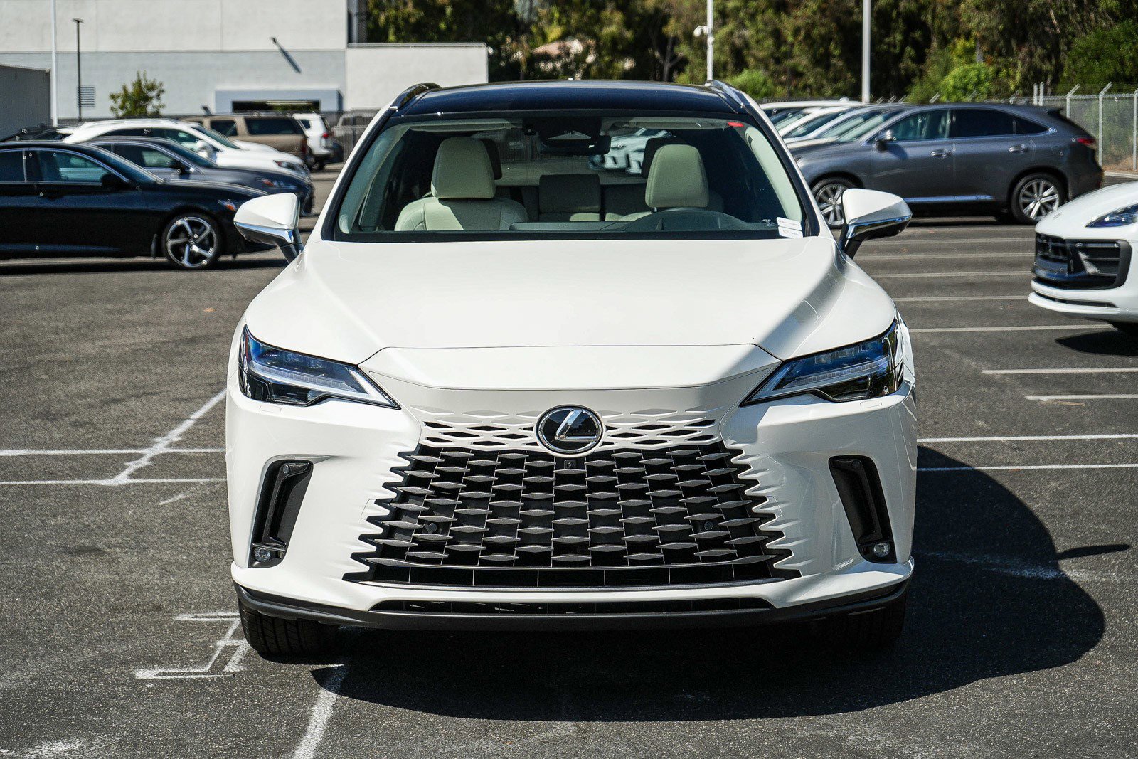 New 2026 Lexus RX 450h AWD image 2