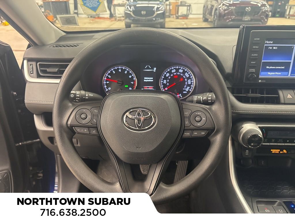 Used 2020 Toyota RAV4 XLE w/ Carpet Mat Package AWD/4WD image 7