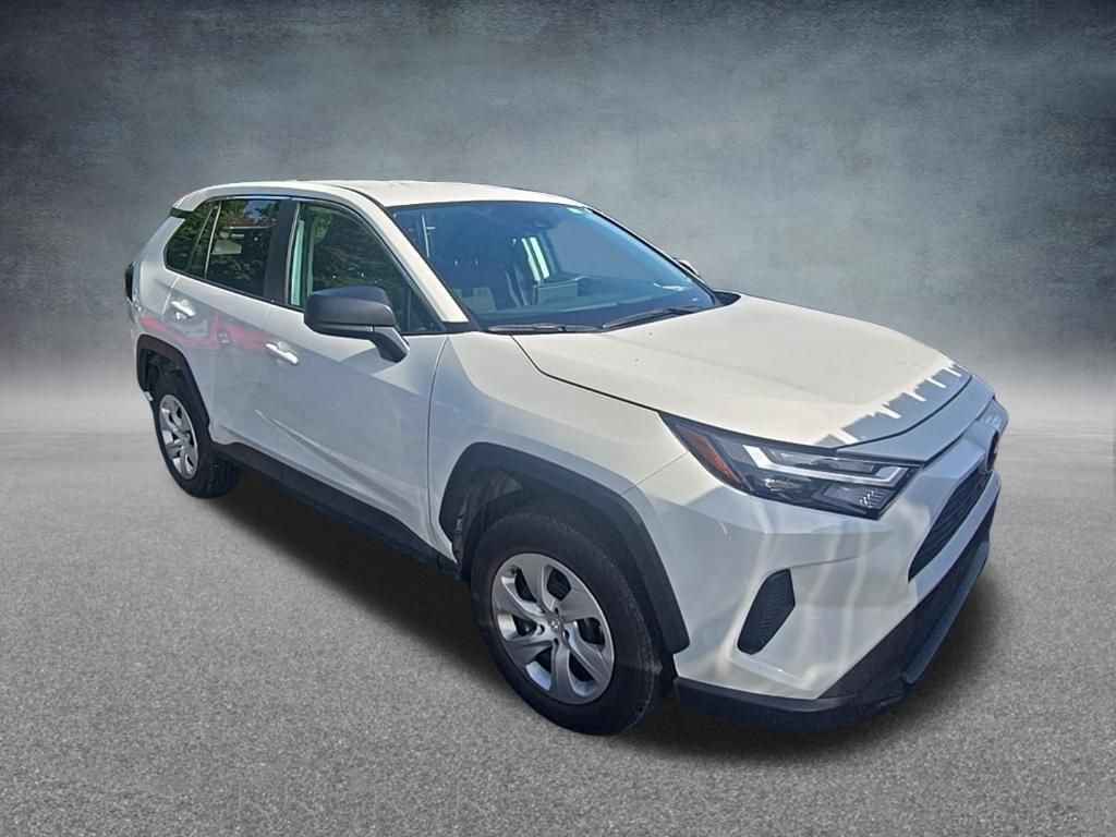 Used 2025 Toyota RAV4 LE AWD/4WD image 2
