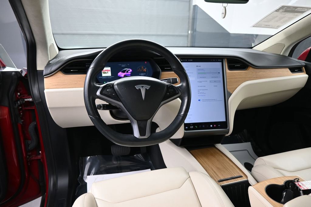 Used 2018 Tesla Model X 100D image 28