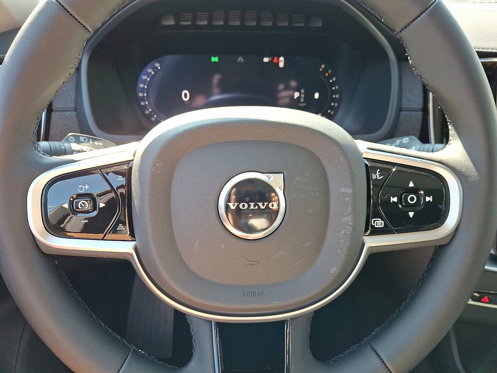 New 2026 Volvo XC90 B6 Ultra w/ Protection Package Premier image 14