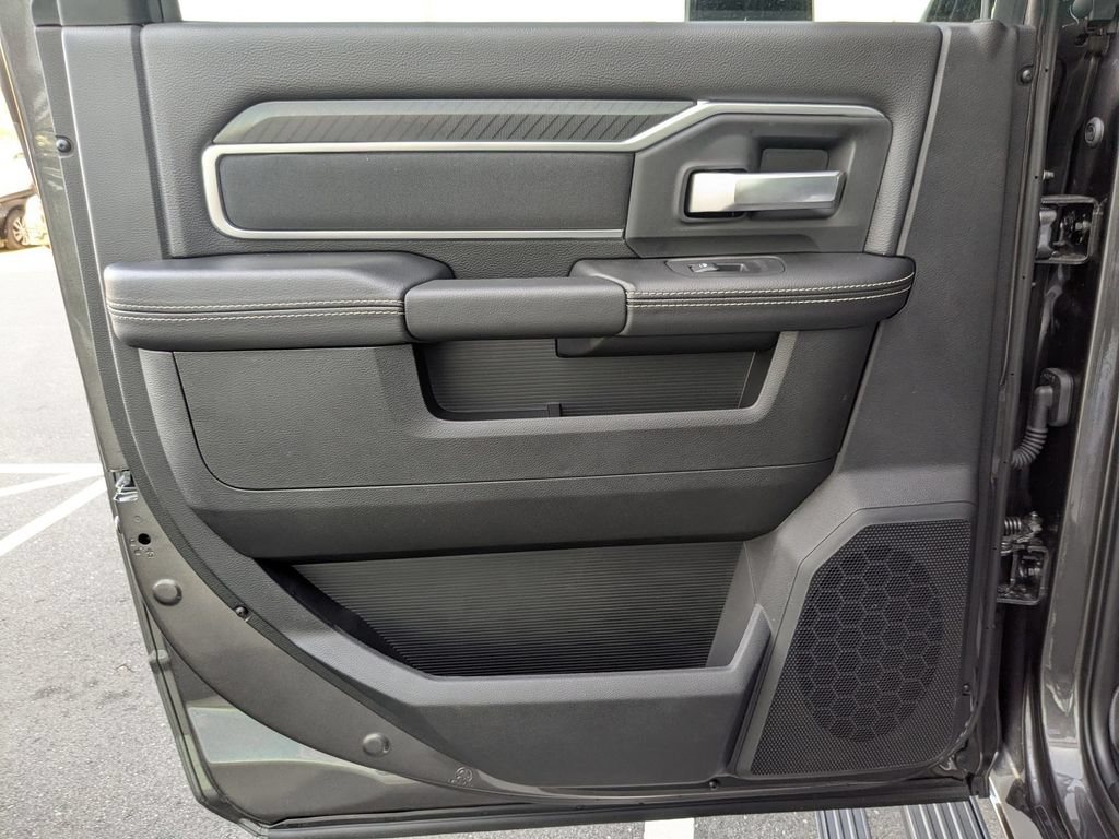 New 2025 RAM 2500 Big Horn AWD/4WD image 31