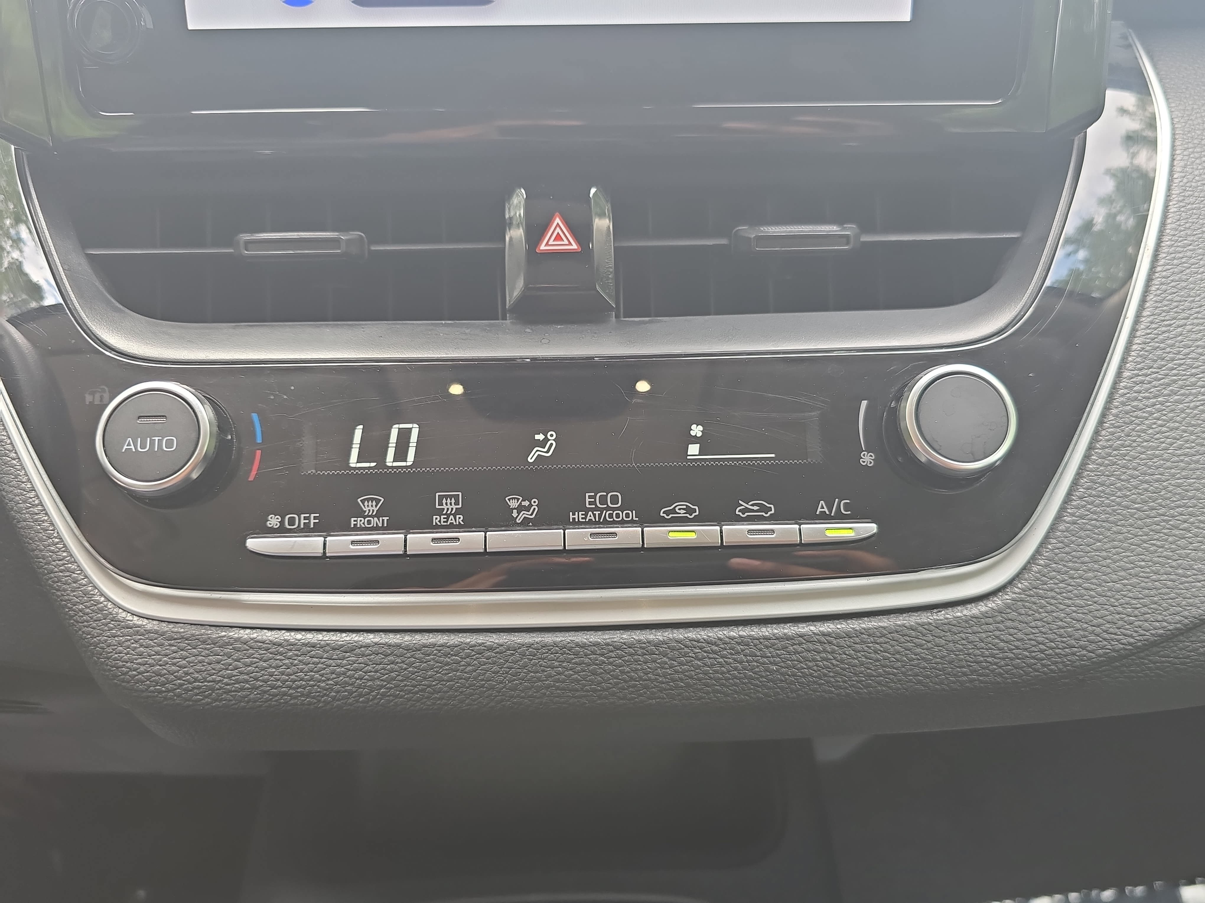 Used 2024 Toyota Corolla LE FWD image 21