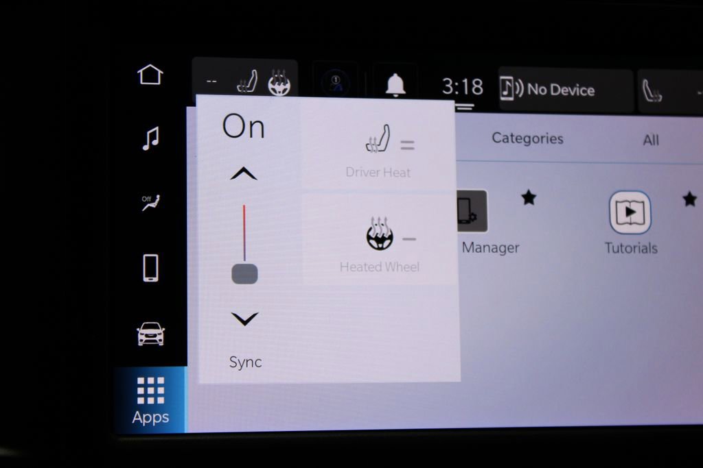 Used 2023 Chrysler Voyager LX image 40