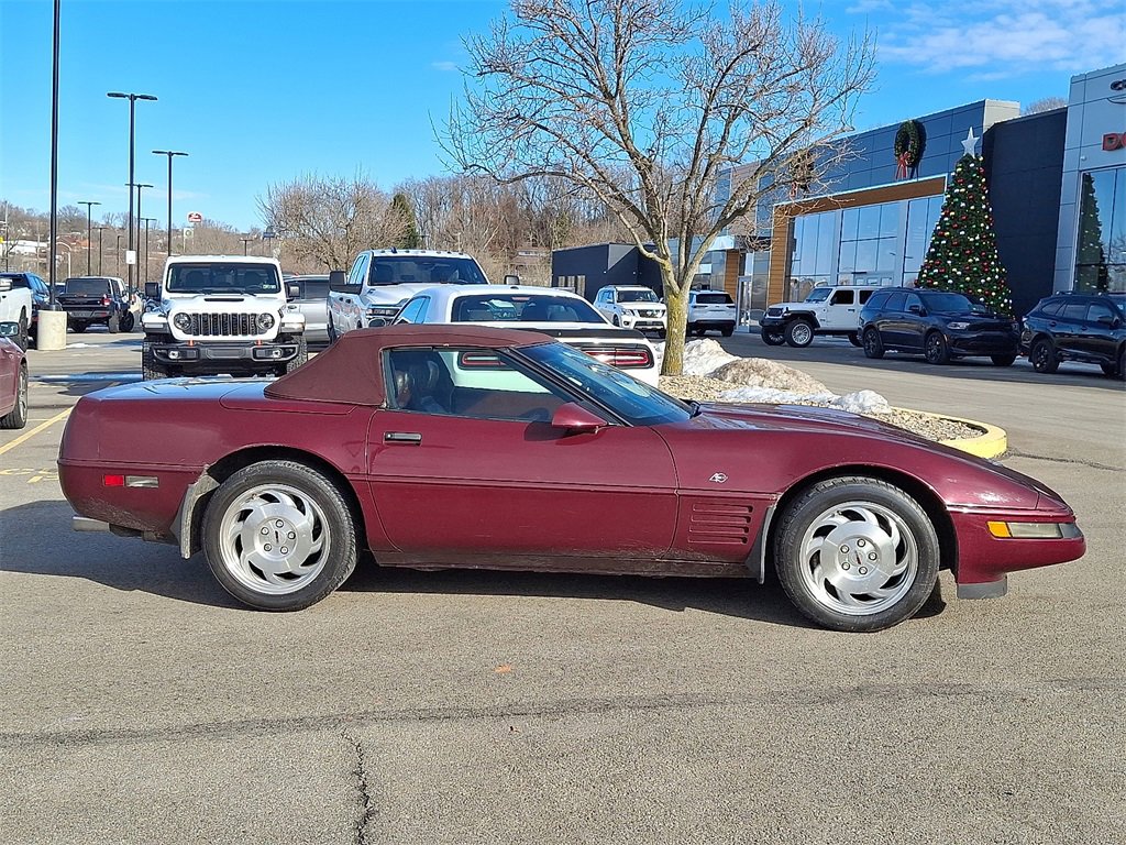 Used 1993 Chevrolet Corvette Convertible image 7