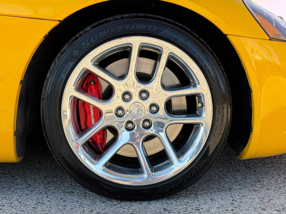 Used 2005 Dodge Viper SRT-10 RWD image 33