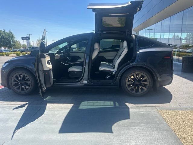 Used 2025 Tesla Model X AWD/4WD image 10