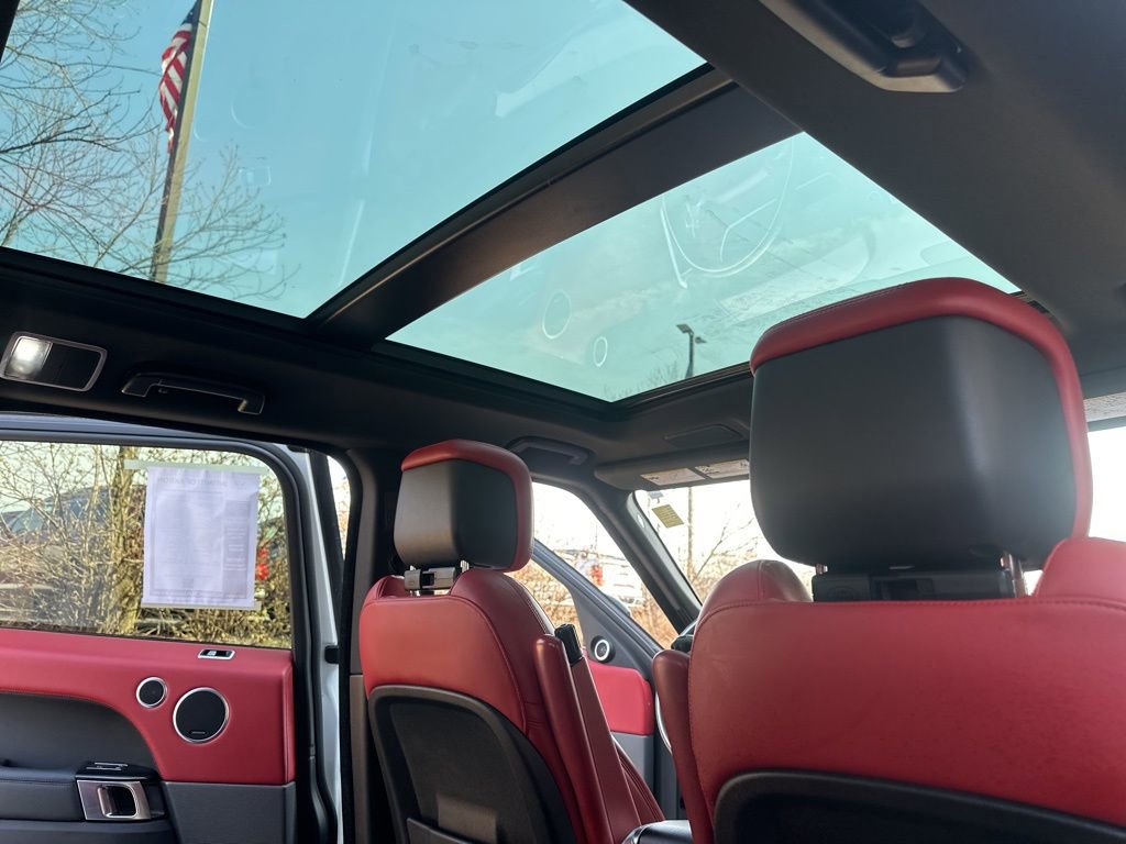 Used 2020 Land Rover Range Rover Sport HST image 31