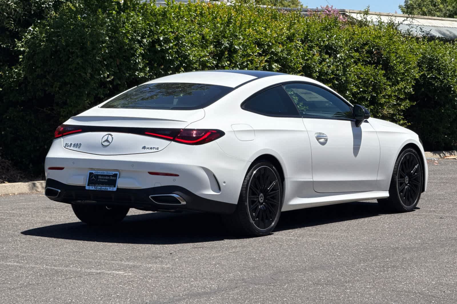 New 2026 Mercedes-Benz CLE 450 4MATIC Coupe image 3