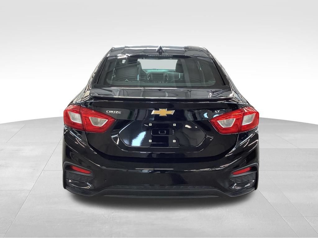 Used 2016 Chevrolet Cruze LT w/ Sun And Sound Package FWD image 5
