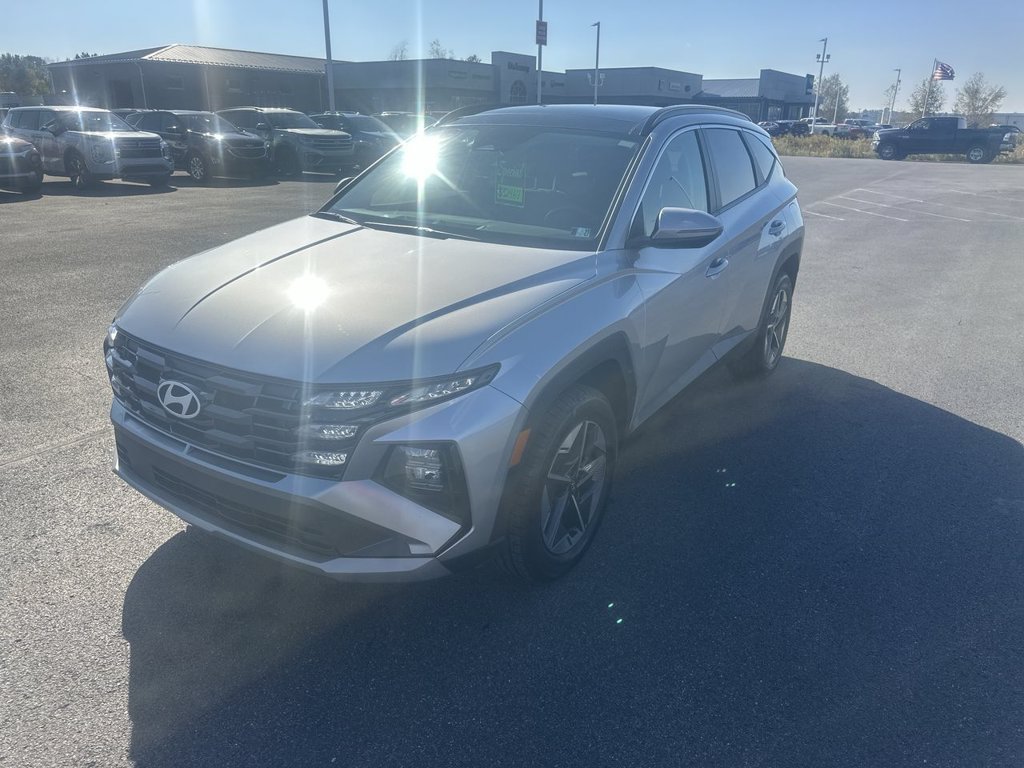 Used 2025 Hyundai Tucson SEL AWD/4WD image 4