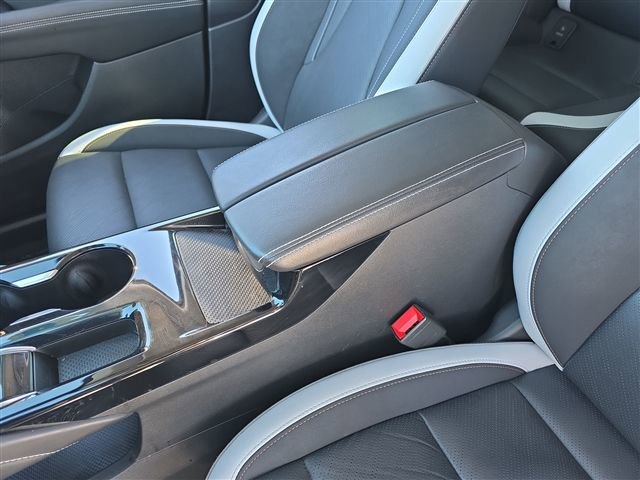 Used 2025 Buick Envision Sport Touring image 28