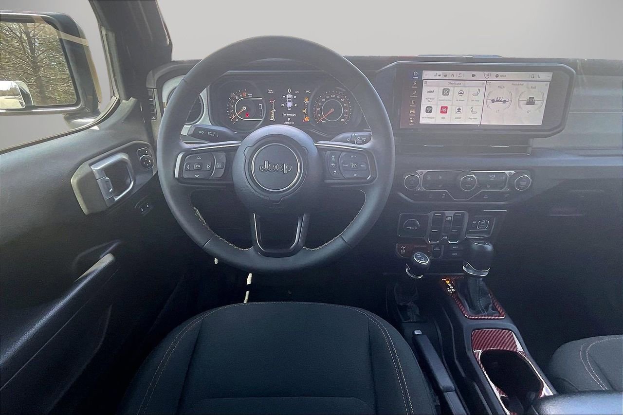 Certified 2024 Jeep Gladiator Mojave AWD/4WD image 12