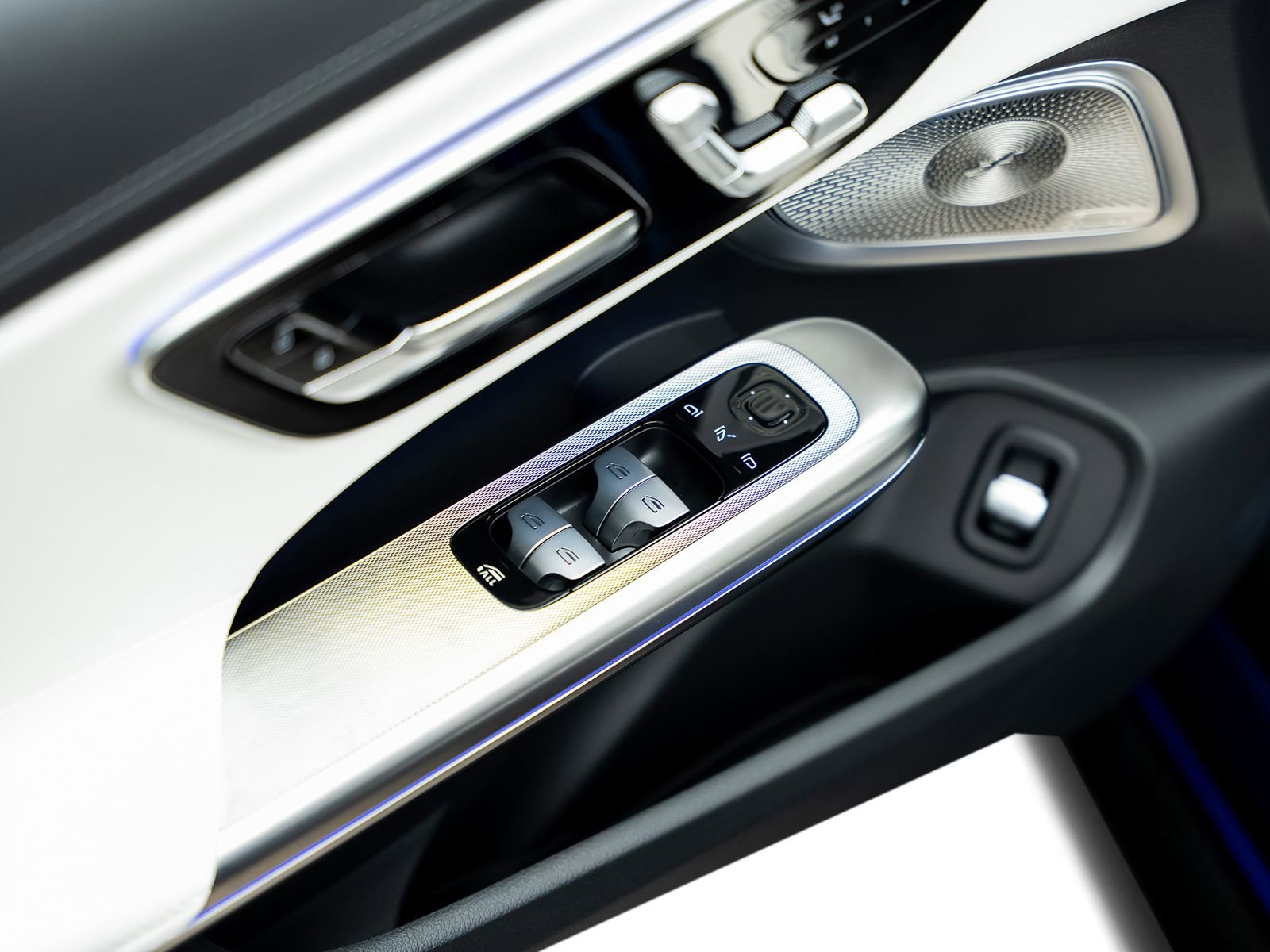 Used 2026 Mercedes-Benz CLE 53 AMG 4MATIC Cabriolet image 72