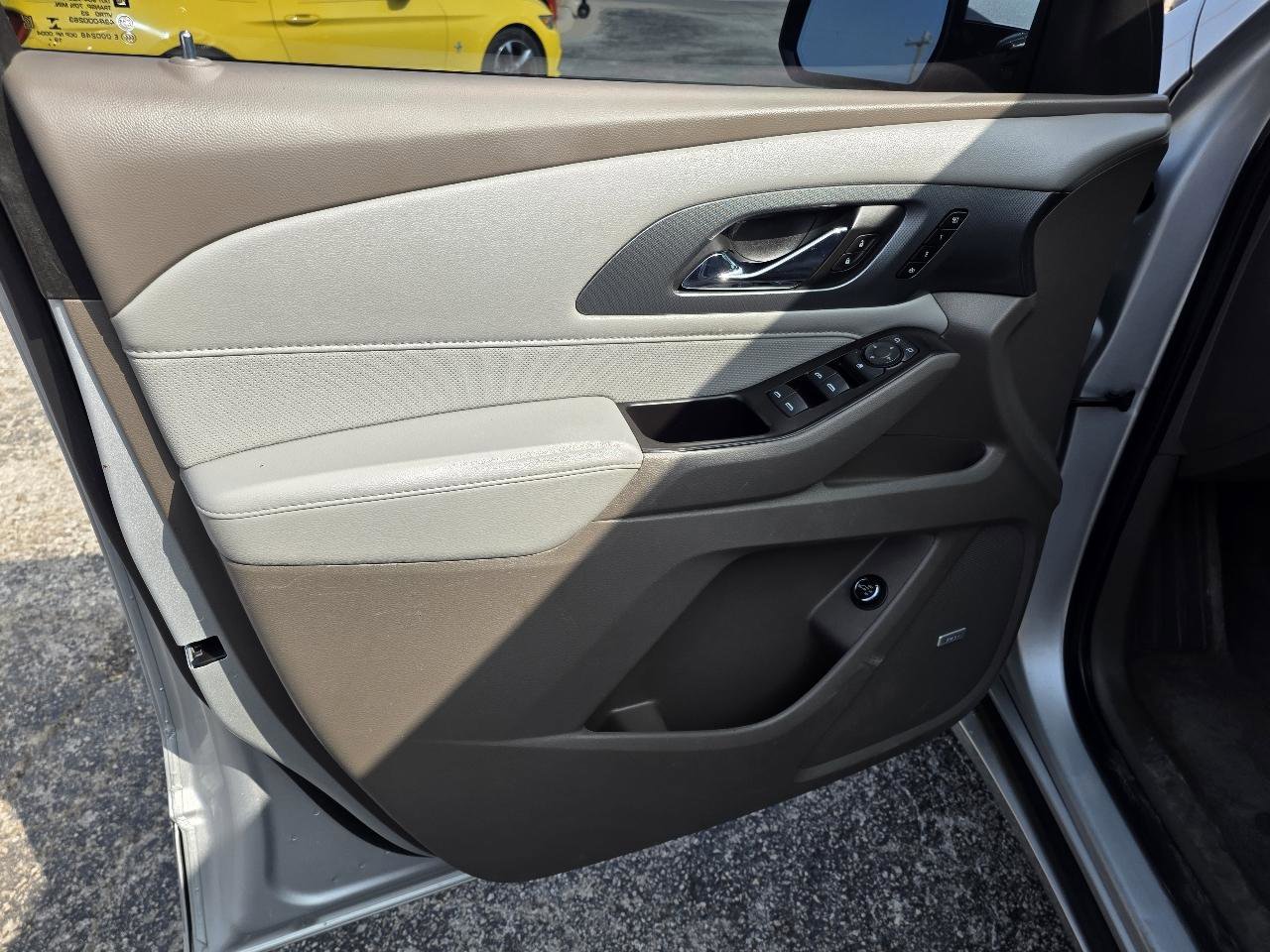 Used 2020 Chevrolet Traverse Premier image 10