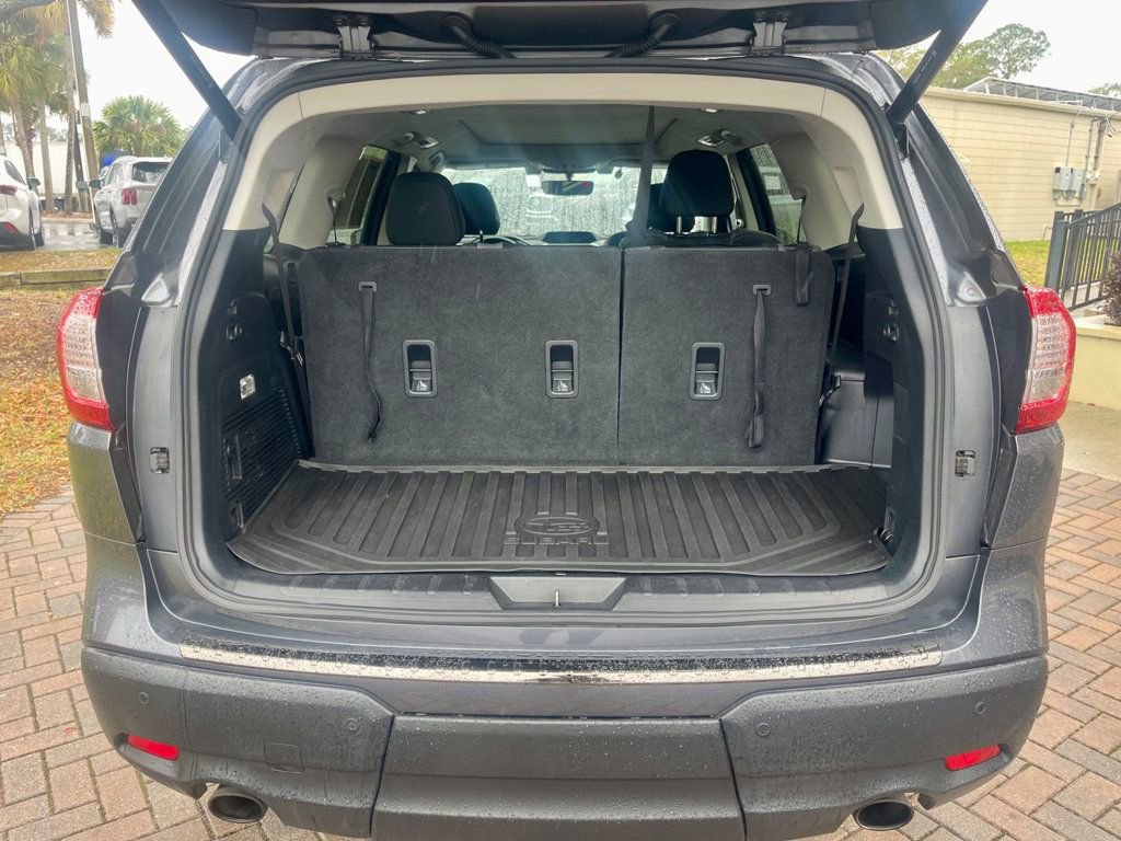 Used 2022 Subaru Ascent Onyx Edition image 5