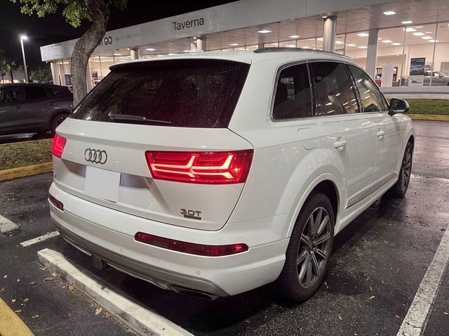 Used 2018 Audi Q7 3.0T Prestige image 2