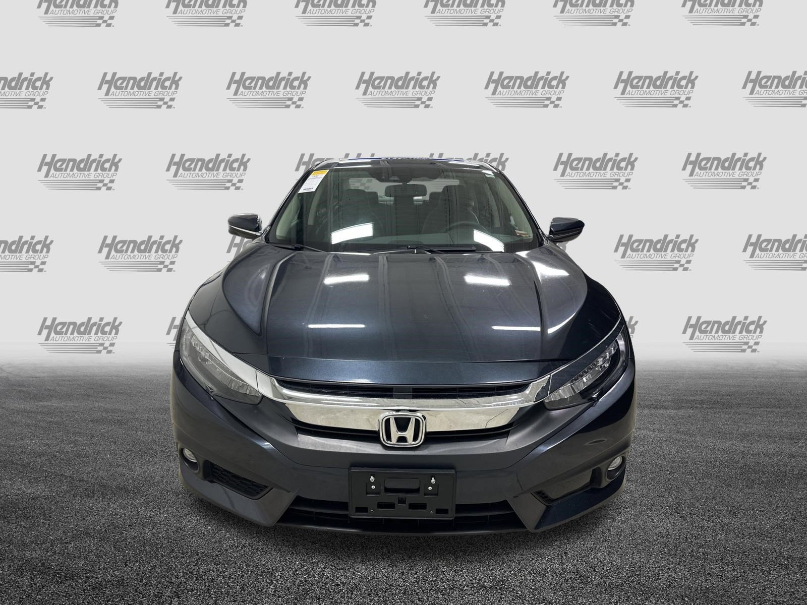 Used 2016 Honda Civic Touring image 3