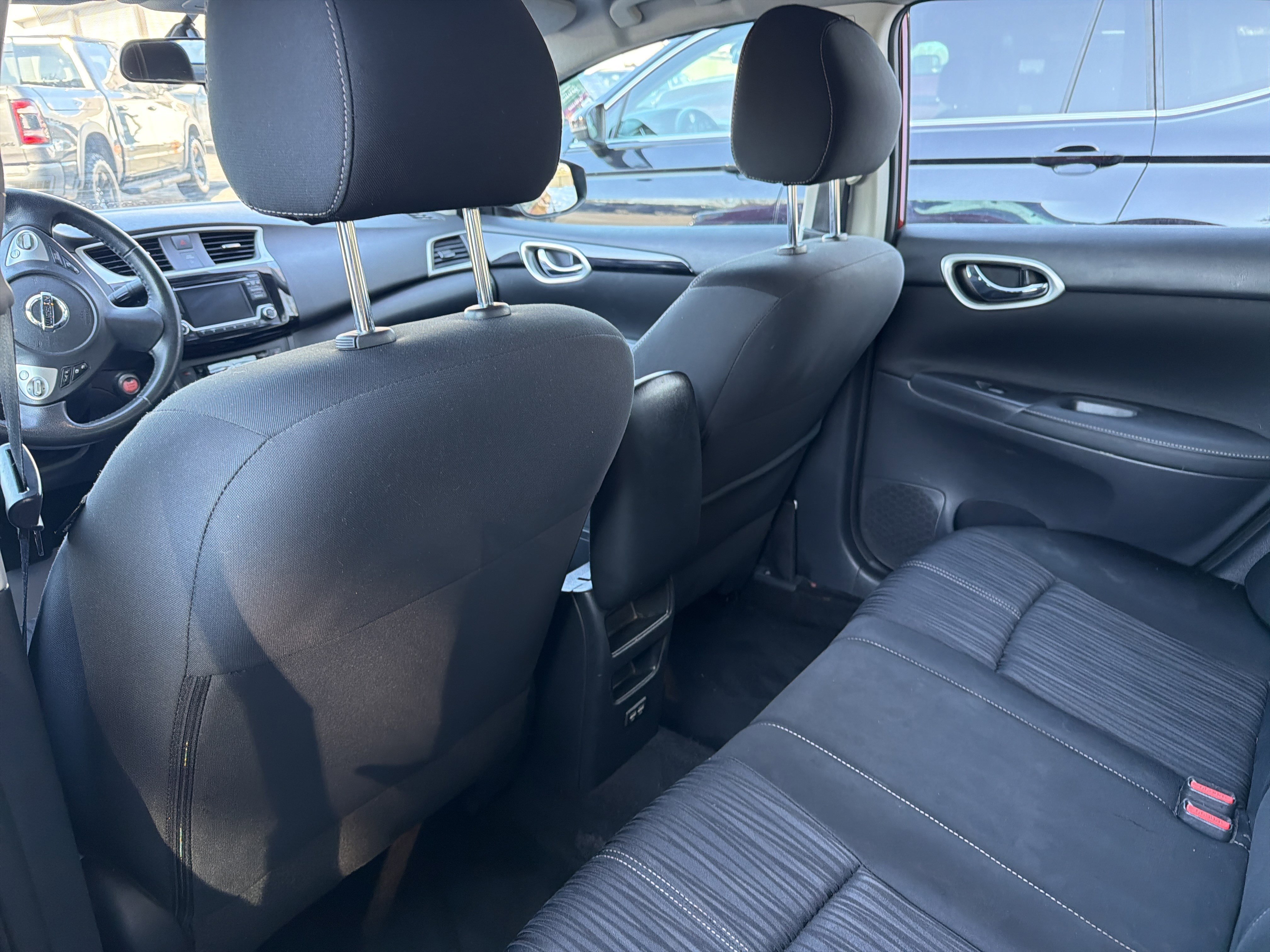Used 2018 Nissan Sentra SV image 8