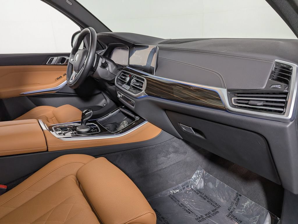 Used 2023 BMW X5 xDrive45e w/ Climate Comfort Package AWD/4WD image 32