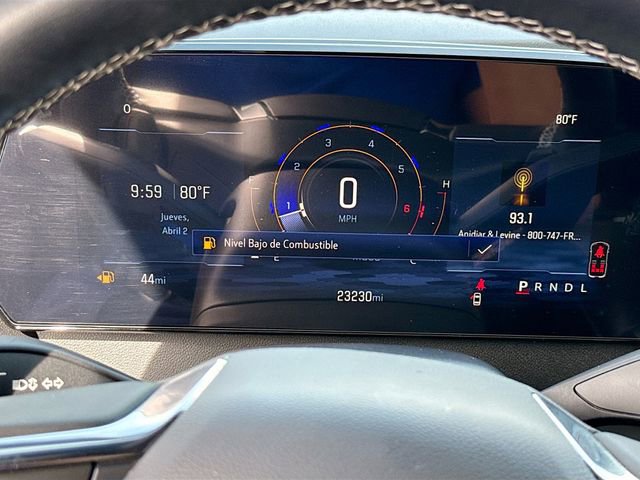 Used 2025 Chevrolet Traverse LT FWD image 12