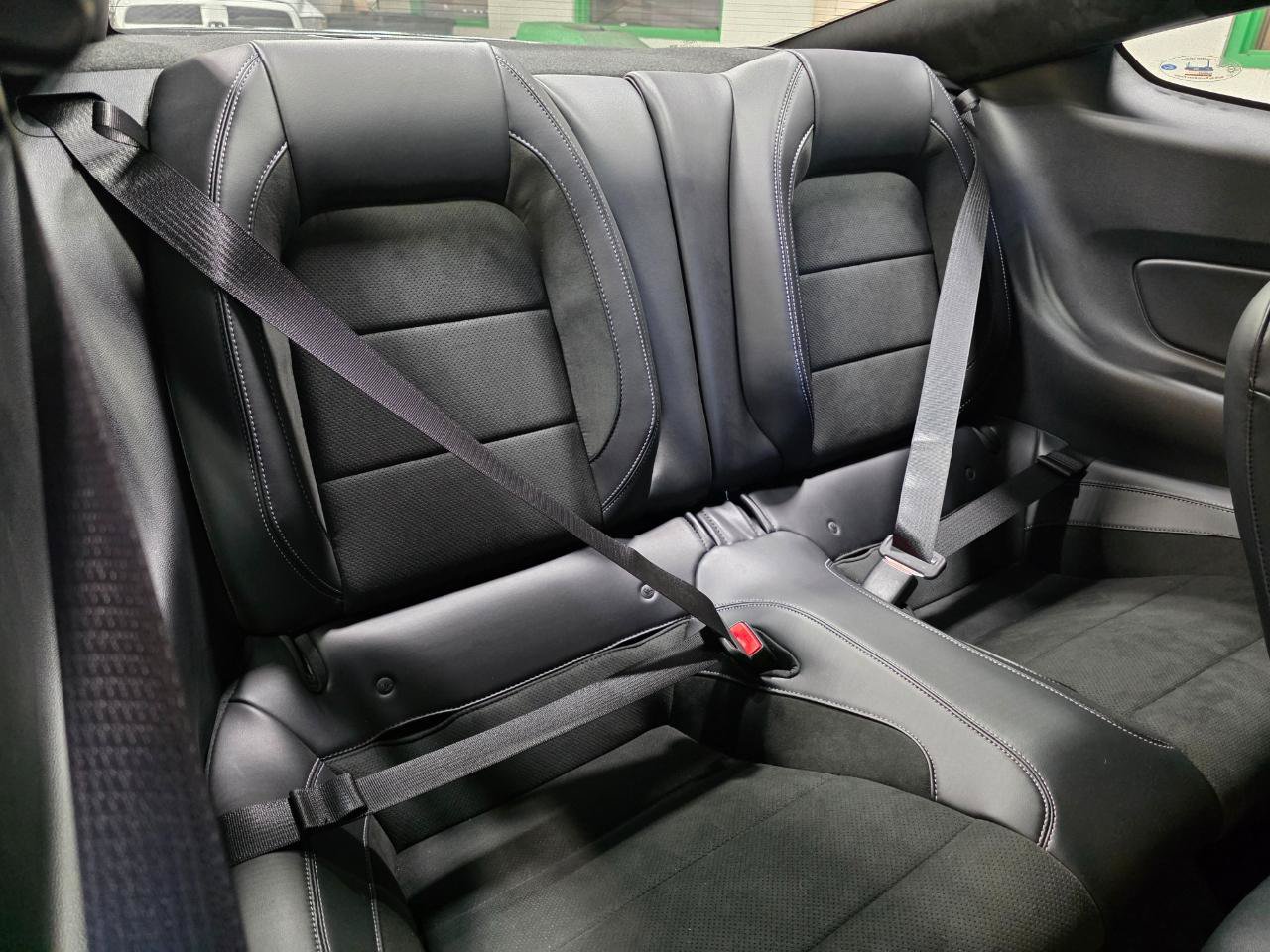 Used 2017 Ford Mustang Shelby GT350 RWD image 28