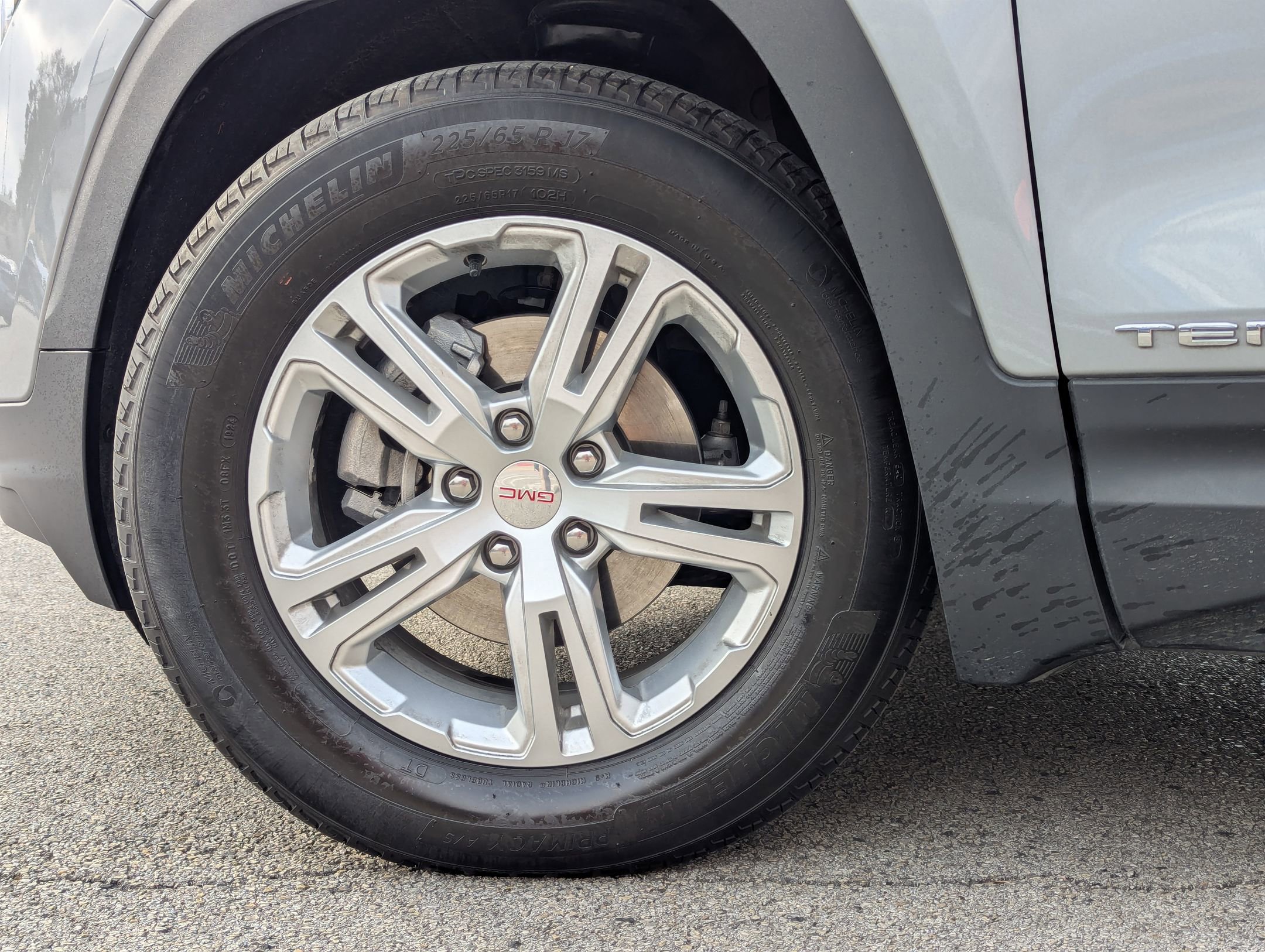 Used 2024 GMC Terrain SLE w/ Driver Convenience Package image 31