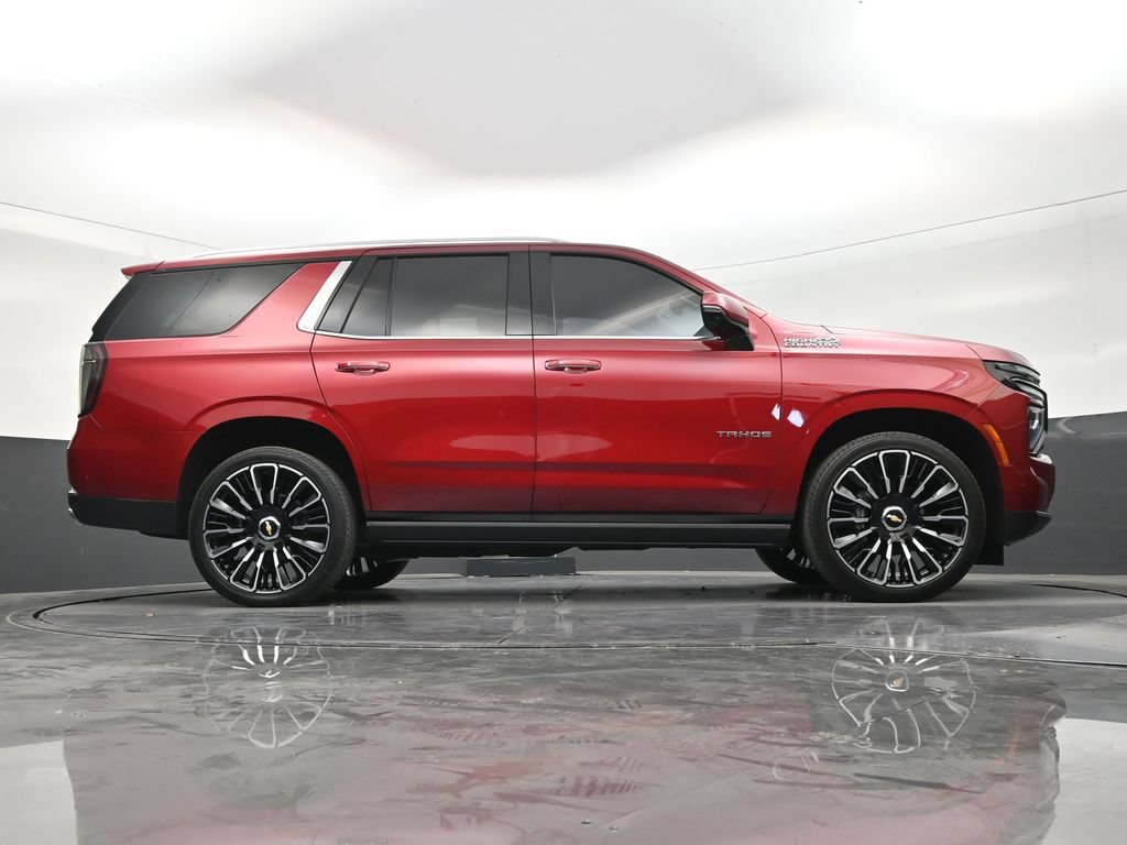 Used 2025 Chevrolet Tahoe High Country AWD/4WD image 25