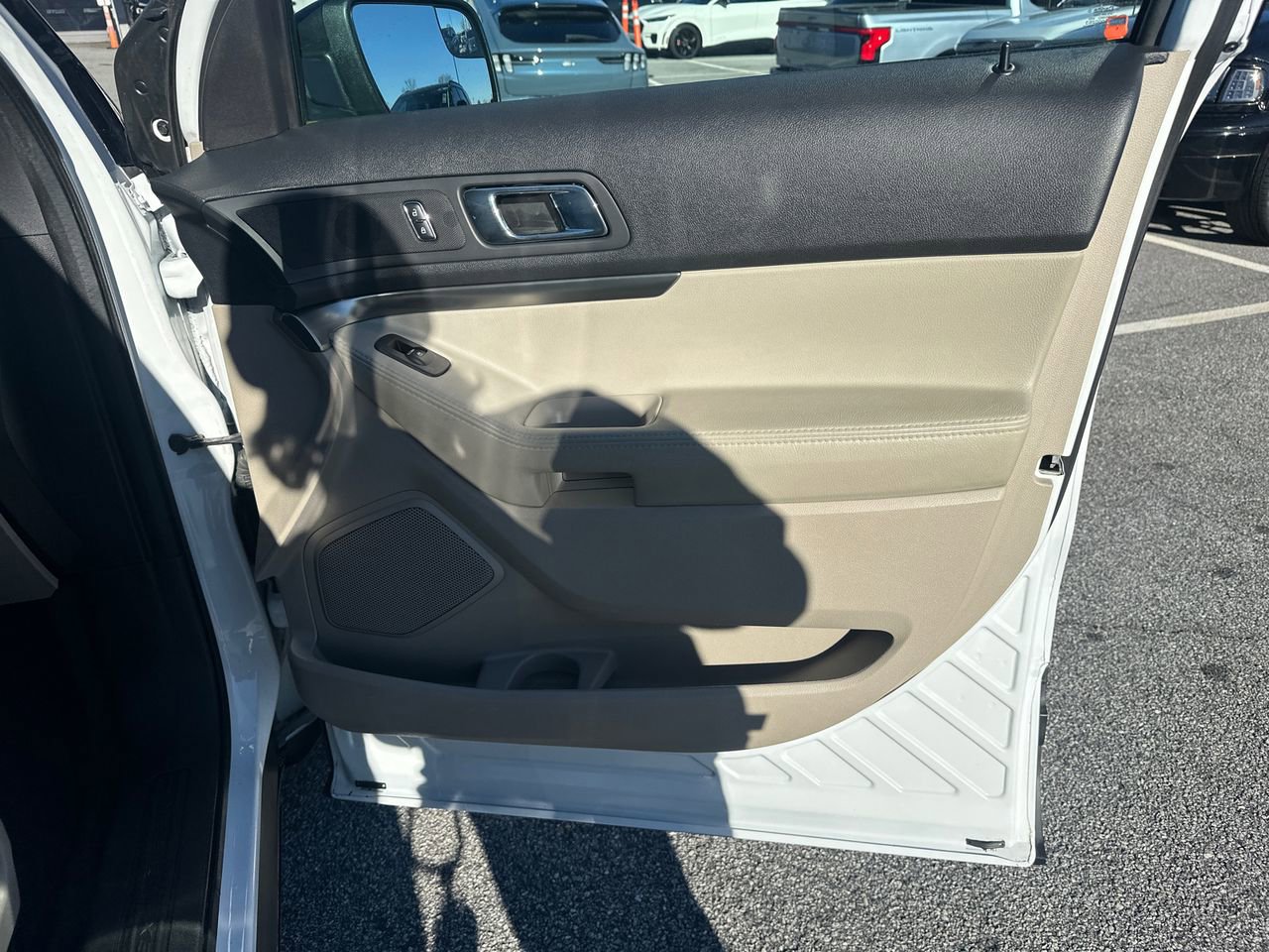 Used 2015 Ford Explorer FWD image 14