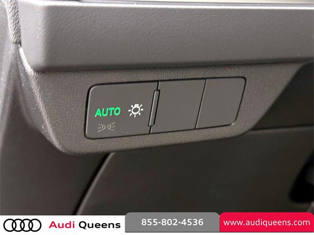 Used 2025 Audi Q4 e-tron Premium Plus w/ Premium Plus image 21