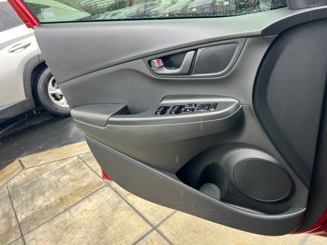 Used 2019 Hyundai Kona SE image 17