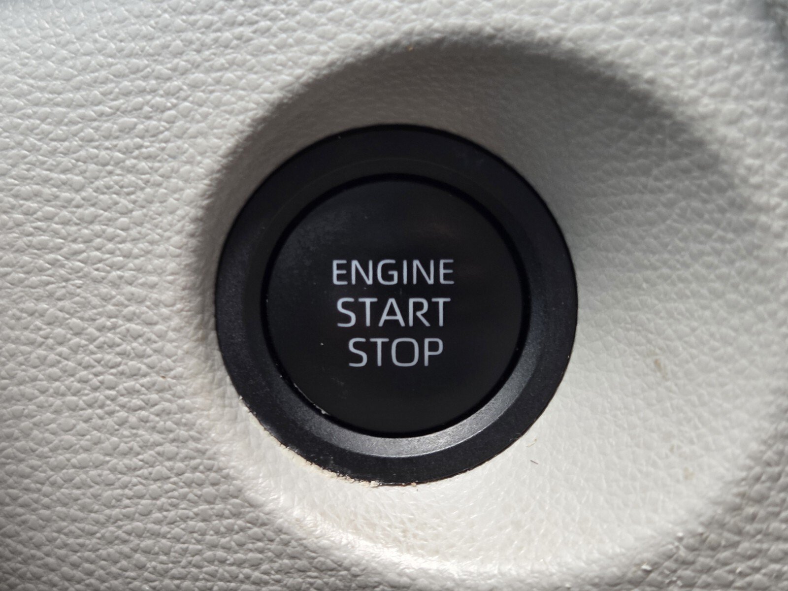 Certified 2025 Toyota Corolla Cross LE FWD image 21
