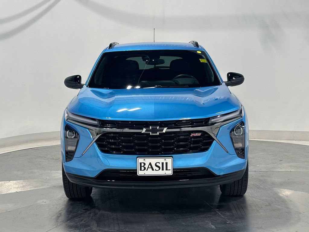 Used 2025 Chevrolet Trax RS FWD image 9