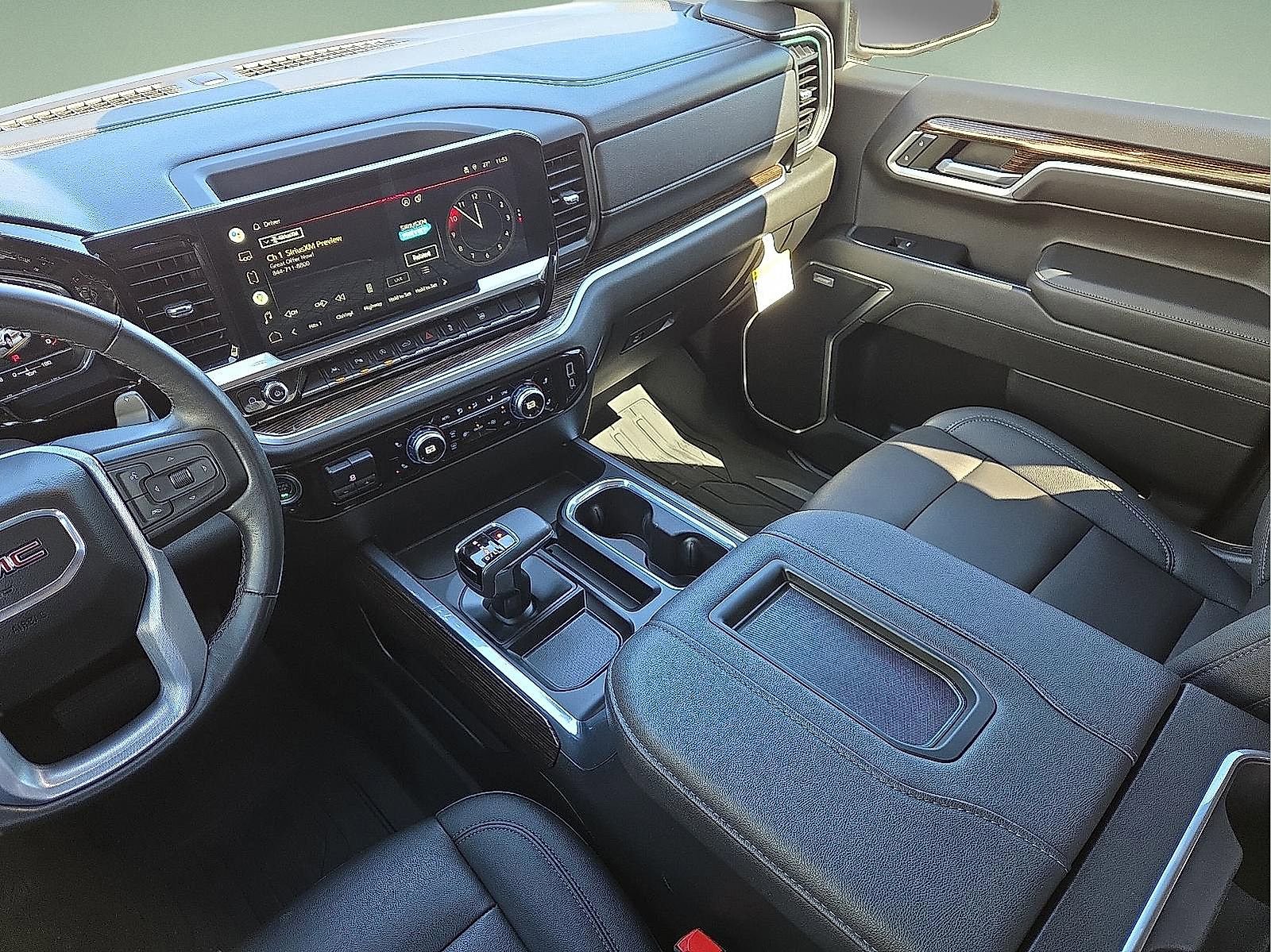 Certified 2022 GMC Sierra 1500 Elevation w/ Elevation Premium Package image 12