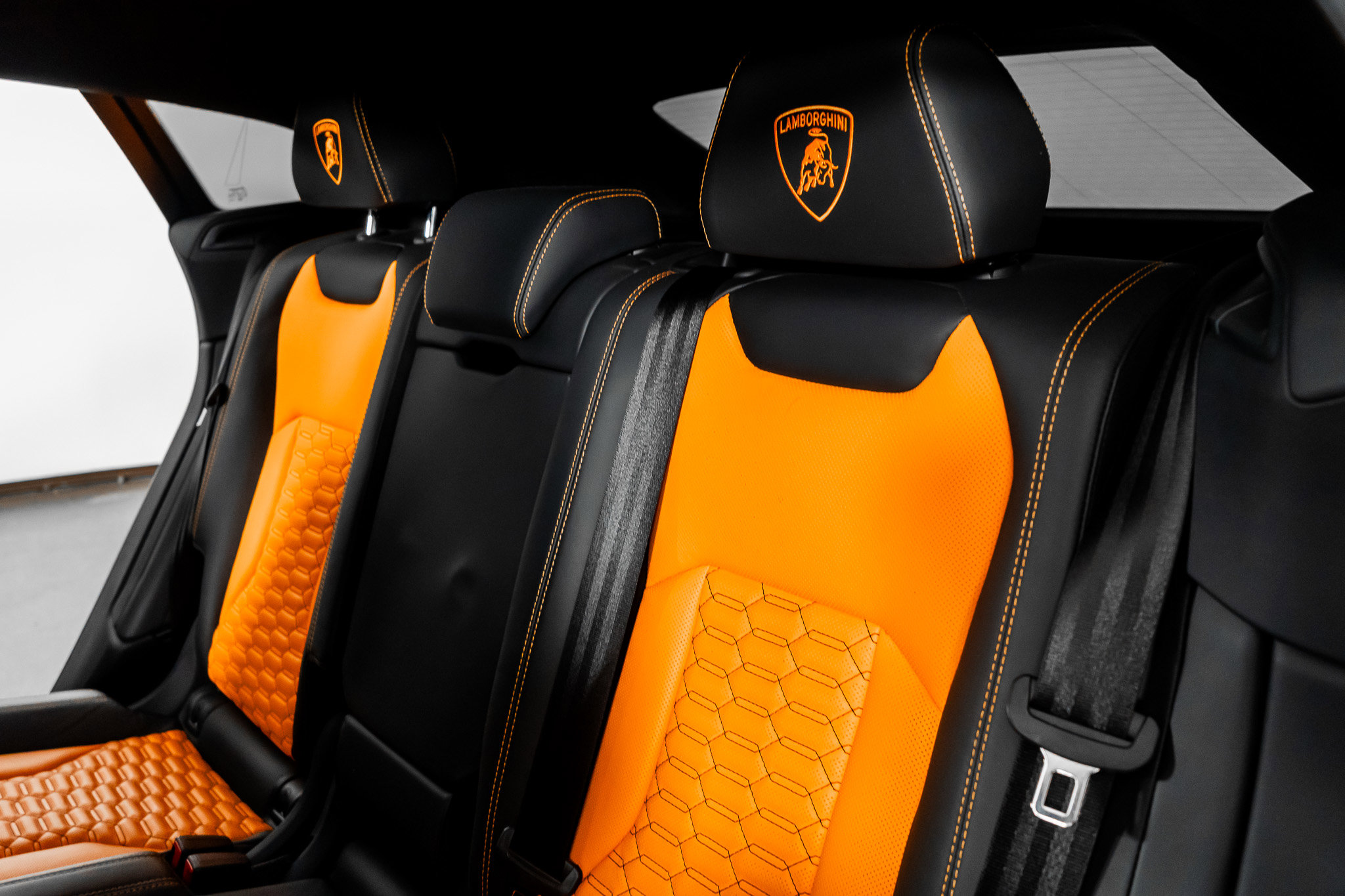 Used 2022 Lamborghini Urus image 34