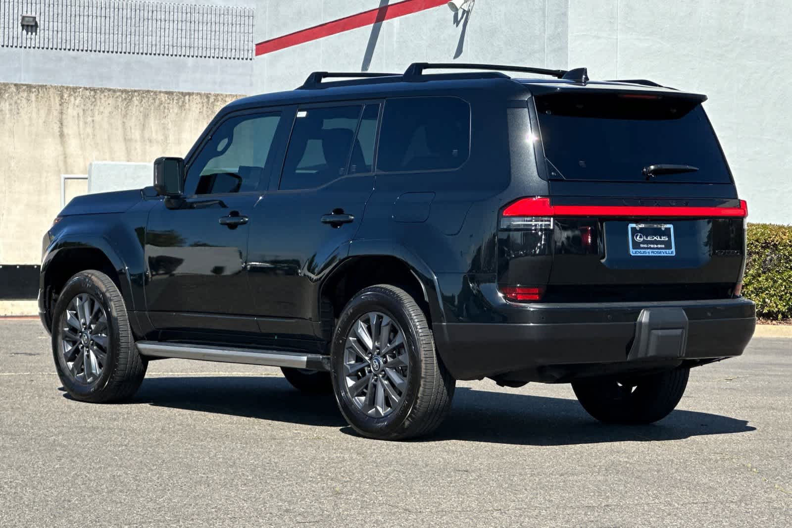 Used 2024 Lexus GX 550 w/ Accessory Package (Z1) image 7