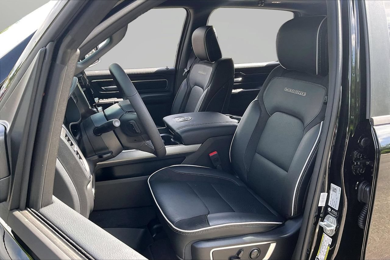 New 2026 RAM 1500 Laramie w/ Night Edition AWD/4WD image 19