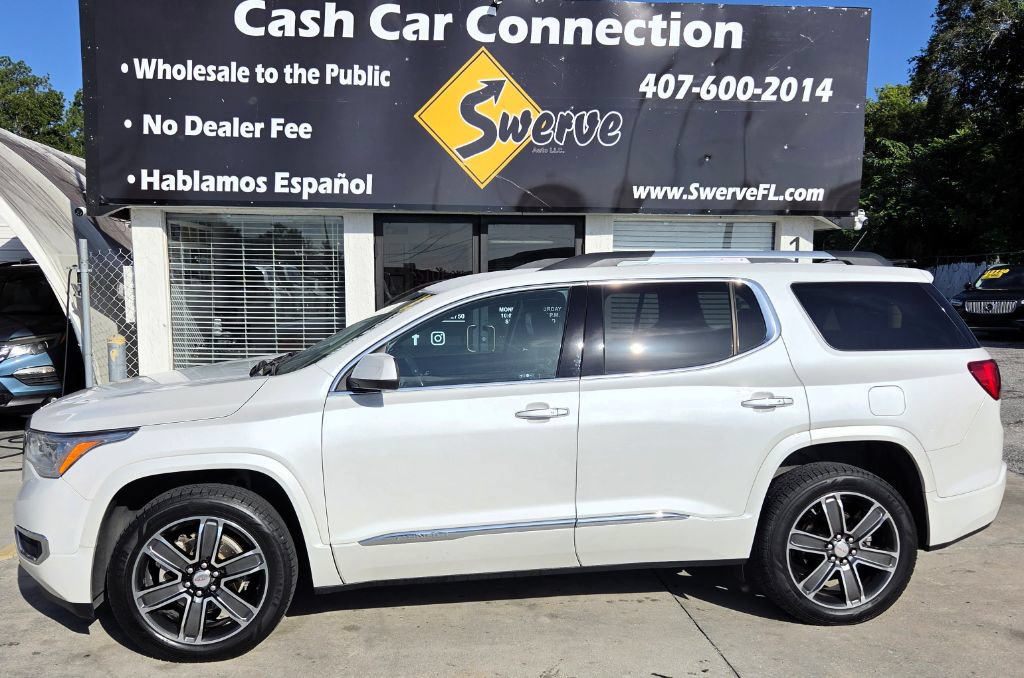 Used 2017 GMC Acadia Denali w/ Technology Package AWD/4WD image 10